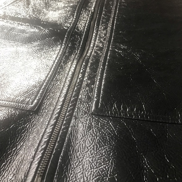 H &M faux leather black shiny in excellent condition size us 6 - Picture 8 of 16